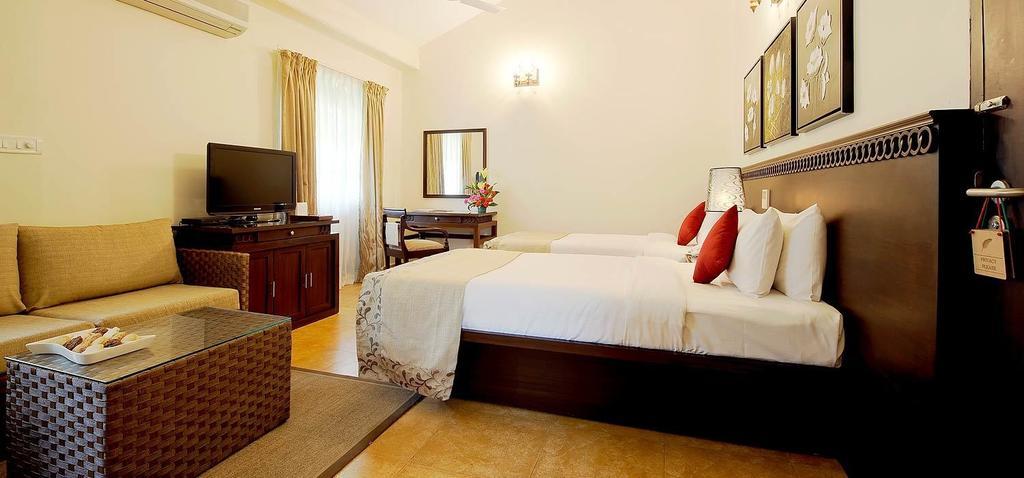 Deltin Palms Riverfront Panaji Exterior photo